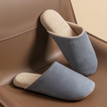 Papuci de interior pentru bărbați din nubuk, cu talpă antiderapantă, slip-on, model de iarnă 2025.
