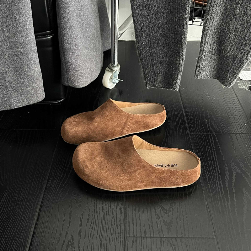 Ženske kožne casual cipele s zatvorenim prstom, gumeni potplat, ravna potpetica, debljina potplata 0–3 cm, slip-on