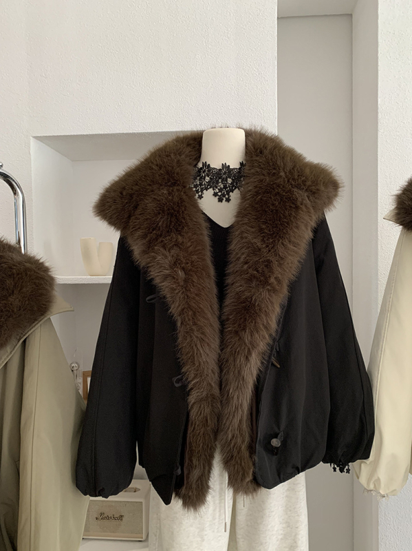 Parka s odvojivim lažnim krznom na ovratniku, široka silueta, raglan rukavi, debeli poliester zimska jakna