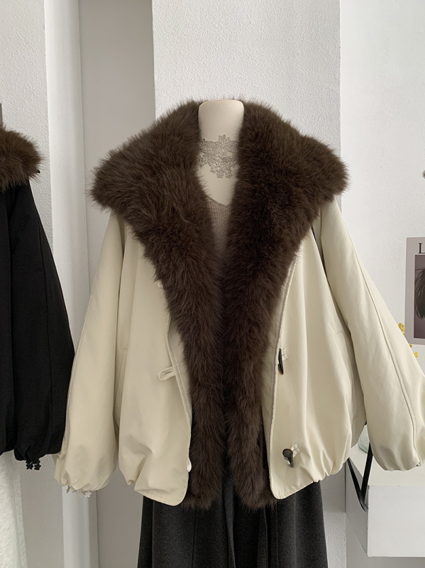 Parka s odvojivim lažnim krznom na ovratniku, široka silueta, raglan rukavi, debeli poliester zimska jakna