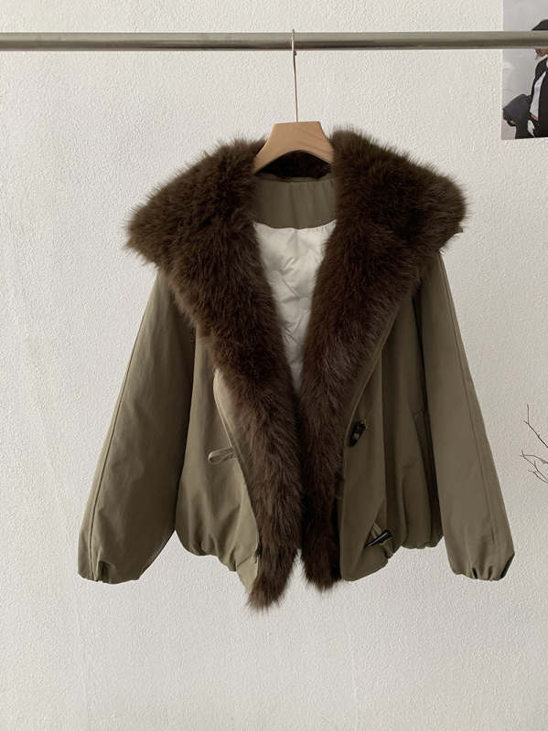 Parka s odvojivim lažnim krznom na ovratniku, široka silueta, raglan rukavi, debeli poliester zimska jakna
