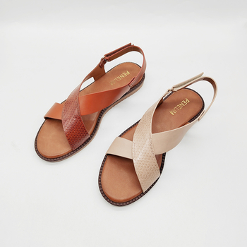 Ρωμαϊκά σανδάλια με εκτύπωση φιδιού, κλείσιμο με αγκράφα, PU πάνω μέρος, καουτσούκ σόλα, επίπεδη σόλα