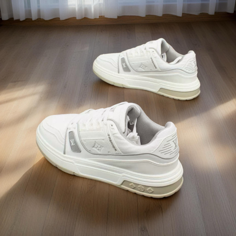 Unisex skate tenisice s niskim gornjim dijelom i debelim potplatom, lagane za svakodnevno nošenje s Hongkong stilom retro otiska (gornji materijal: mikrovlakna; potplat: guma; ulošak: lan; podstava: mreža; zatvaranje: vezanje)
