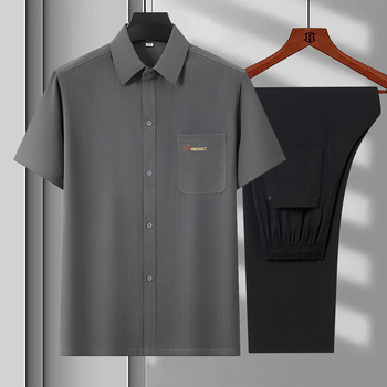 Cămașă de vară pentru bărbați în vârstă – ușoară, cu mânecă scurtă, dungată, din amestec poliester, respirabil, croială lejeră, fără necesitate de călcare