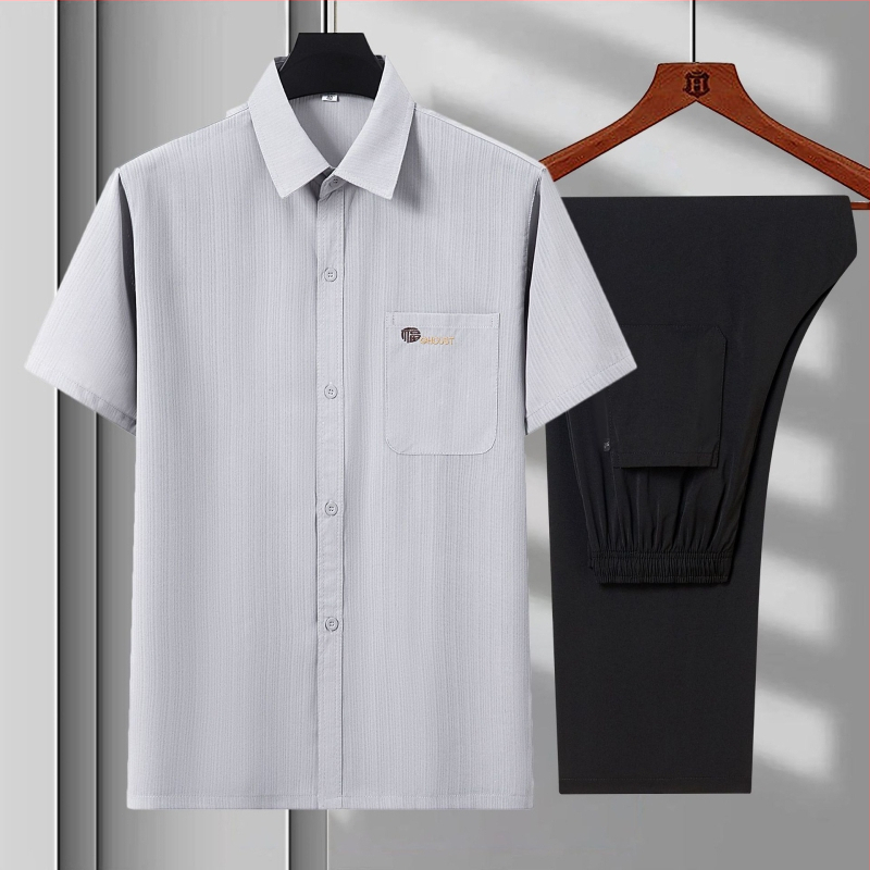 Cămașă de vară pentru bărbați în vârstă – ușoară, cu mânecă scurtă, dungată, din amestec poliester, respirabil, croială lejeră, fără necesitate de călcare