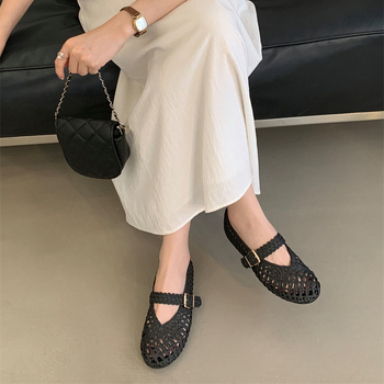 Sandale de plajă cu partea superioară din Super Fiber, talpă din cauciuc, vârf rotund, închidere cu cataramă și curea de gleznă