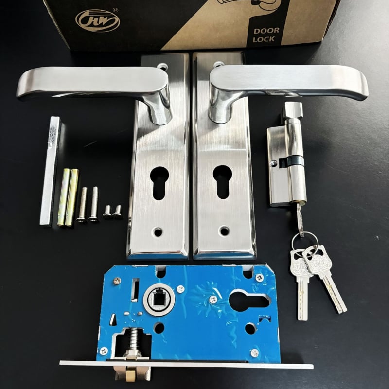 Încuietoare pentru uși interioare cu mâner – oțel inox, model HW111-G22, montaj pe suprafață, încuire cu cheie (HW111-G22; oțel inox; montaj pe suprafață; încuire cu cheie)