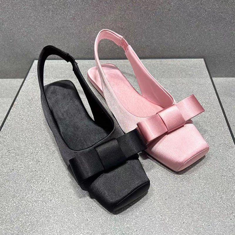 Σανδάλια μιούλ με τετράγωνη μύτη από μετάξι – χαμηλό τακούνι, σόλα από καουτσούκ