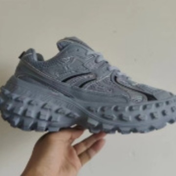 Unisex dad tenisice – povećanje visine, PU gornji dio, prozračna mrežasta podstava, plastična potplat, visina pete 3–5 cm