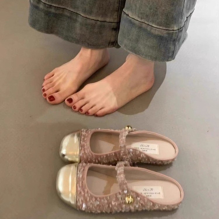 Slip-On mule s zatvorenim nosom, korejskog stila, gornji dio od mikrovlaknaste kože, gumena potplat, grafiti uzorak, protuklizno (Gornja: mikrovlakna koža; Vzor: grafiti; Potplat: guma; Protuklizno)