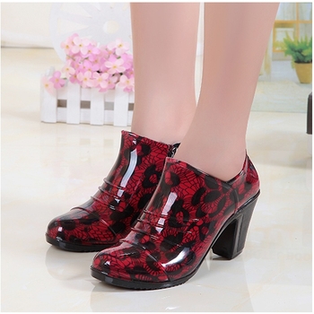 Dámske dažďové topánky, nízky horný lem, TPE vrchnok, bežná hrúbka podrážky, jar–jesen