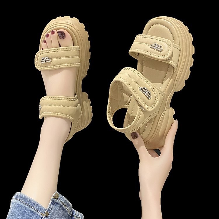 Plažne sandale s PU gornjim dijelom, gumom na potplatu, zatvaranje Velcro, korejski stil