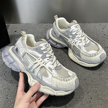 Muške tenisice tipa dad shoes sa debelim retro potplatom, prozračnim mrežastim gornjim dijelom, gornji dio od mikrovlakana, gumena potplata, prednje vezanje, okrugli vrh