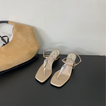 Γυναικεία σανδάλια με σφήνα, τετράγωνη μύτη, λουρί μεταξύ δαχτύλων, PU επάνω μέρος, καουτσούκ σόλα