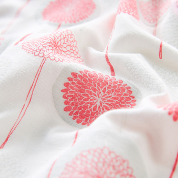 LionBear cocoon-stílusú babahálózsák bambusz rostból, belső réteg: pamut (≥95%), töltet: pamut.