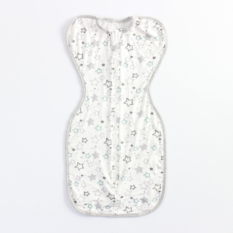 LionBear cocoon-stílusú babahálózsák bambusz rostból, belső réteg: pamut (≥95%), töltet: pamut.