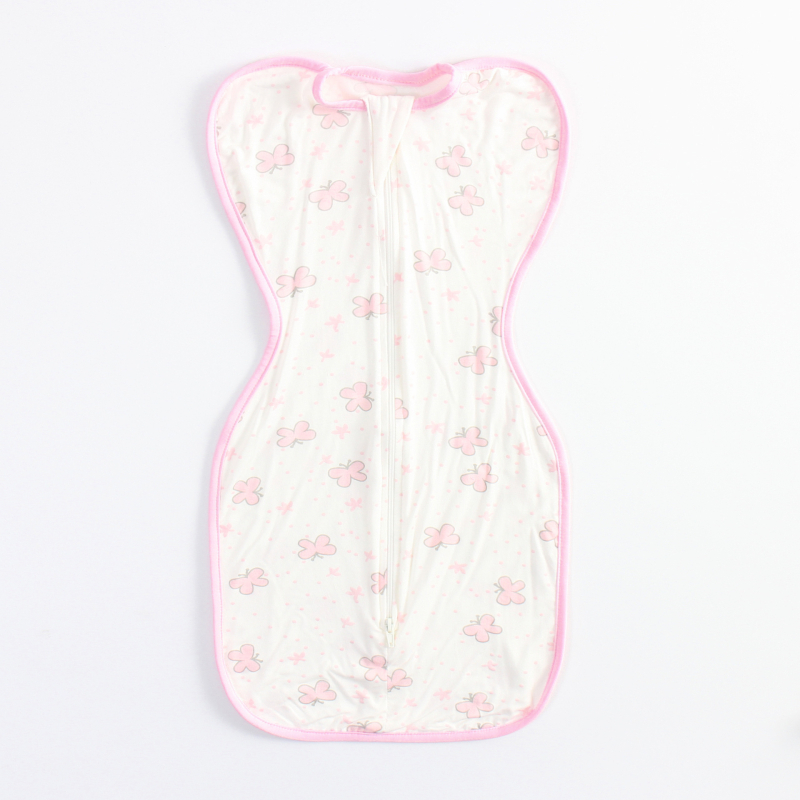 LionBear cocoon-stílusú babahálózsák bambusz rostból, belső réteg: pamut (≥95%), töltet: pamut.