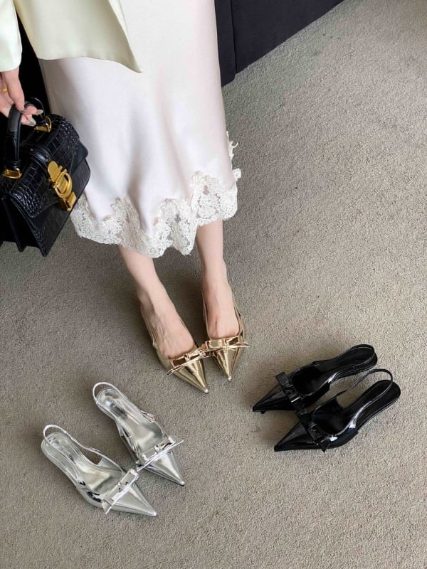 Ανοικτής φτέρνας σανδάλια, μυτερός δάχτυλο, επάνω μέρος από μικροϊνες, PU σόλα, αγκράφα