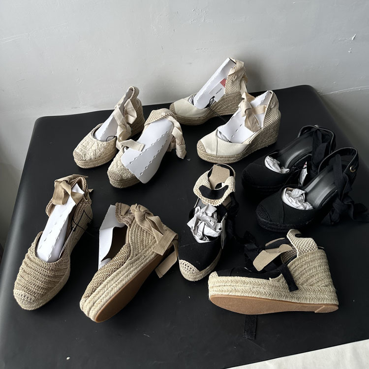 Sandale romane cu șiret în față, vârf pătrat, partea superioară din țesătură, talpă din cauciuc — Vara 2025