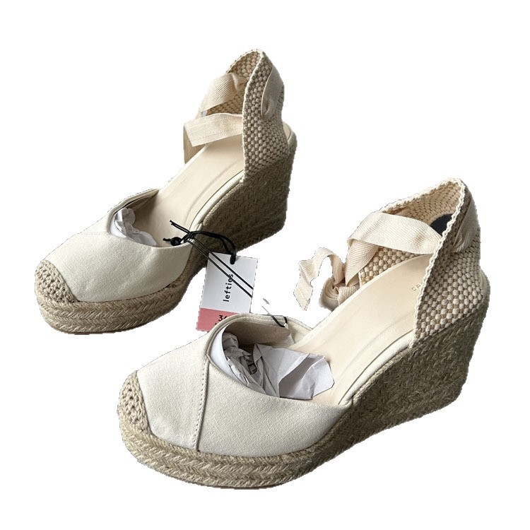 Sandale romane cu șiret în față, vârf pătrat, partea superioară din țesătură, talpă din cauciuc — Vara 2025