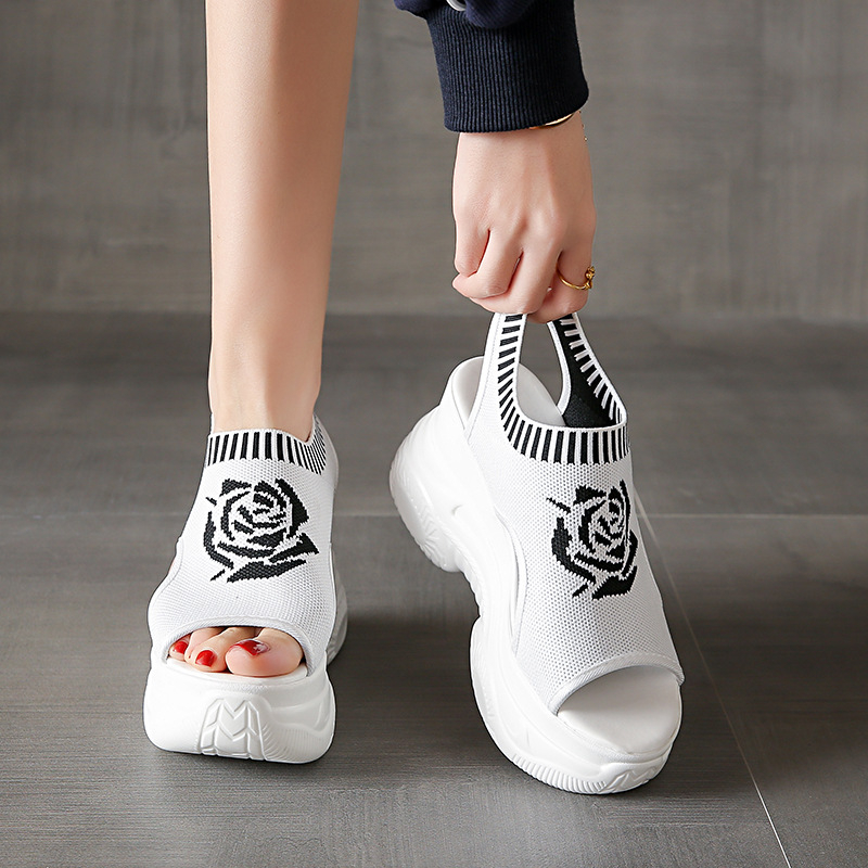 Sandale sport pentru femei, partea superioară din material textil, talpă platformă, vârf deschis cu formă de gură de pește, stil casual