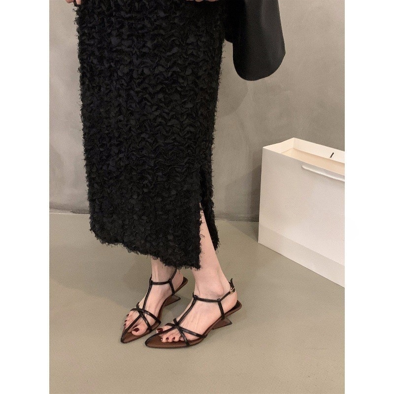 Σανδάλια με μία λουρίδα, κωνικό τακούνι, μυτερό δάχτυλο, Κορεάτικο στυλ, Άνοιξη 2025, πάνω μέρος και εσωτερικό από Super Fiber, σόλα καουτσούκ