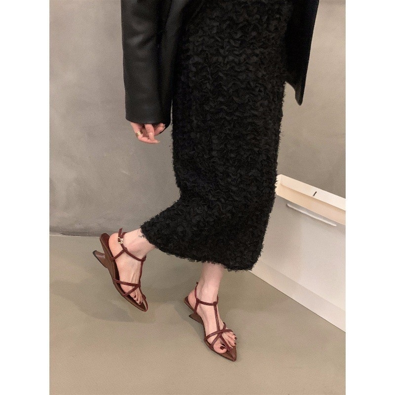 Σανδάλια με μία λουρίδα, κωνικό τακούνι, μυτερό δάχτυλο, Κορεάτικο στυλ, Άνοιξη 2025, πάνω μέρος και εσωτερικό από Super Fiber, σόλα καουτσούκ