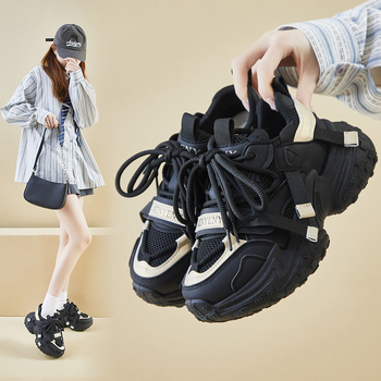 Ženske chunky tenisice tipa dad shoes s mrežastim gornjim dijelom, gumeni potplat, visina pete 3–5 cm, prednje vezanje, zaobljeni vrh
