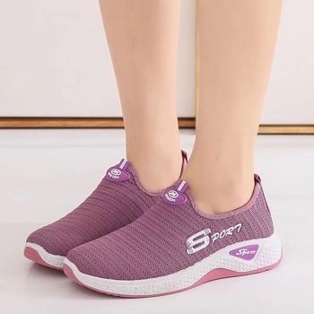 Ženske slip-on sportske tenisice s mrežastim gornjim dijelom, niski profil, pogodne za proljeće–jesen, plastična potplata, visina pete 1–3 cm