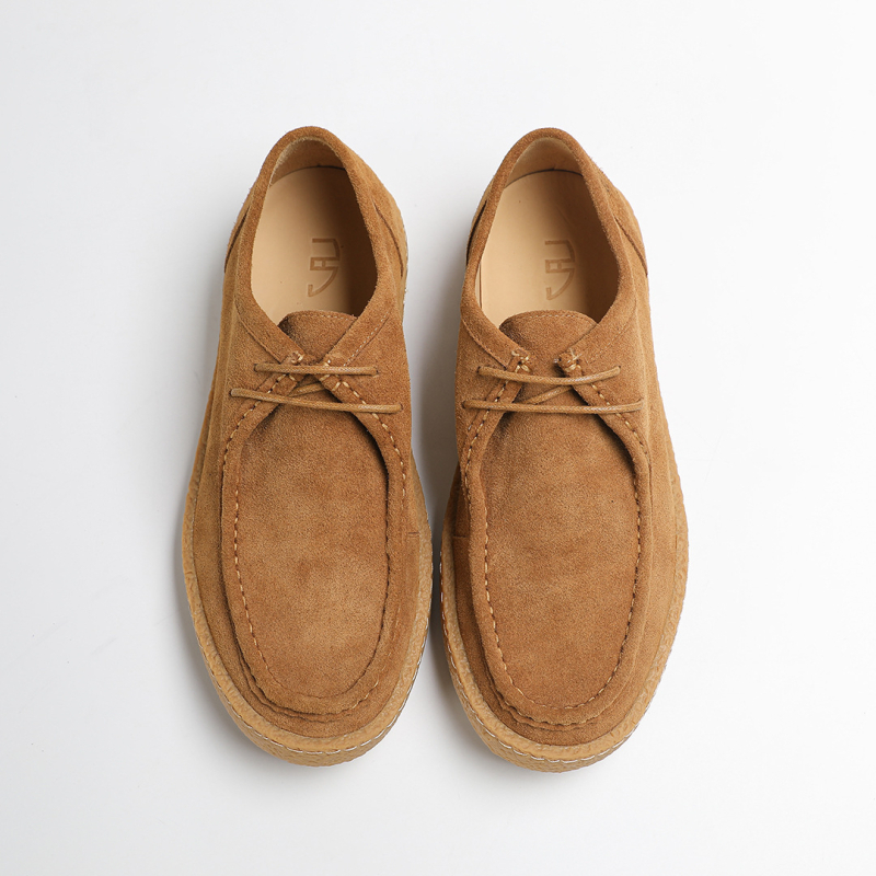 Adidași bărbați - partea superioară din nubuk de vită, talpă din cauciuc, șireturi, înălțime joasă (partea superioară din nubuk de vită; înălțime joasă; șireturi; talpă cauciuc)