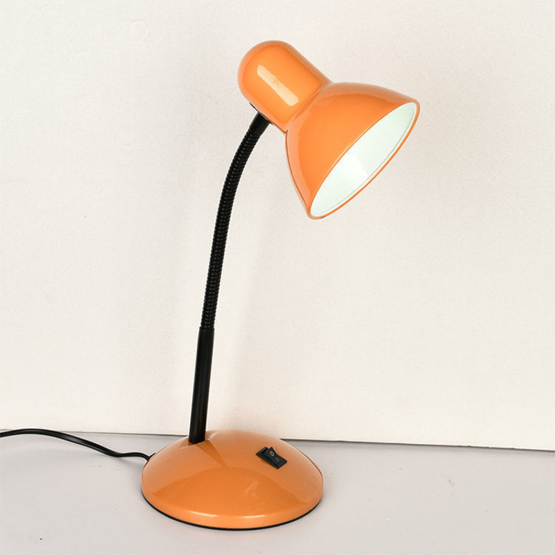 LED настолна лампа с подменяема крушка – за деца и ученици, защита на зрението (110–240V, бутонен превключвател, захранване от контакт, Осветление Grade A, CRI ≤70)