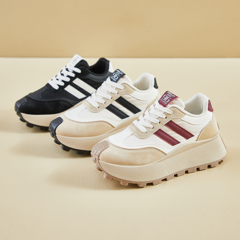 Ženske tenisice u stilu Dad Shoes, PU gornji dio, gumena potplat, srednja visina peta 3–5 cm, prednje vezanje, proljetna 2026 izdanje