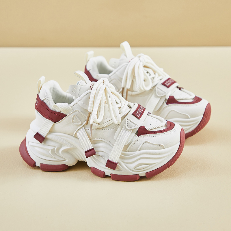 Ženske tenisice stil dad shoes s PU gornjim dijelom, okrugli vrh, 3–5 cm pete, gumeni potplat, prednje vezanje — proljeće 2026