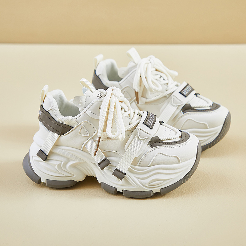 Ženske tenisice stil dad shoes s PU gornjim dijelom, okrugli vrh, 3–5 cm pete, gumeni potplat, prednje vezanje — proljeće 2026