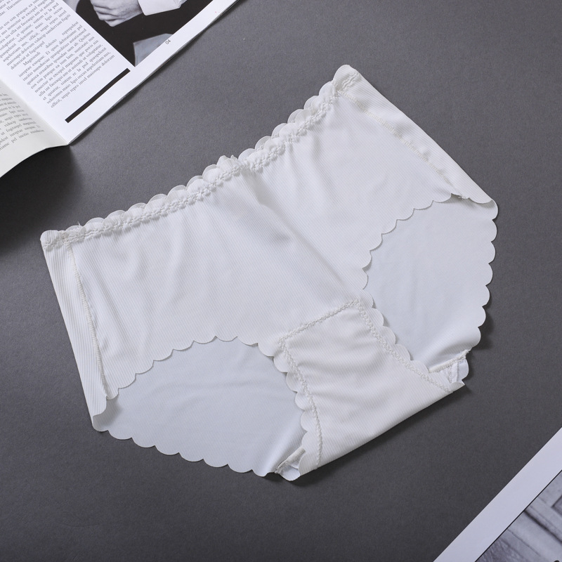 Ženske gaćice od Ice Silk s ribastim uzorkom, pamuk u preponi, srednji struk, glavna tkanina: najlon 70–80%
