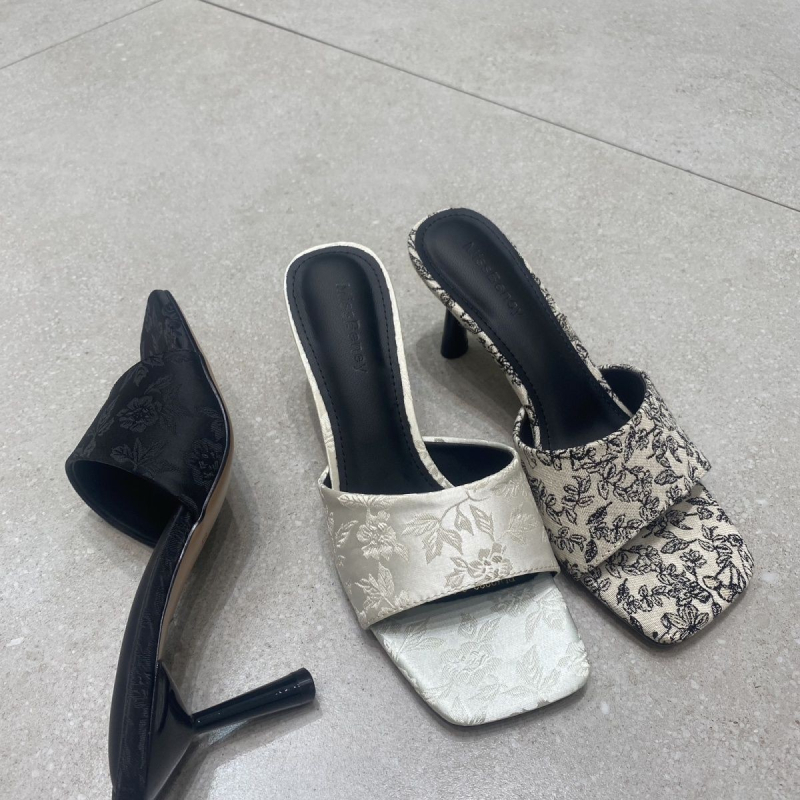 Дамски PU обувки с открит пръст и квадратен нос, PU подплата, каучукова подметка, стил Leisure, марка 111111