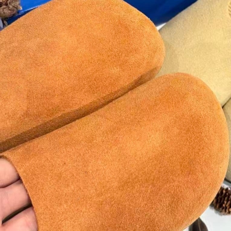 Toe-Cap Slip-On Sandale — Platnene gornji dio, kožna podstava, gumena potplata, dizajn toe-cap, okrugla prst