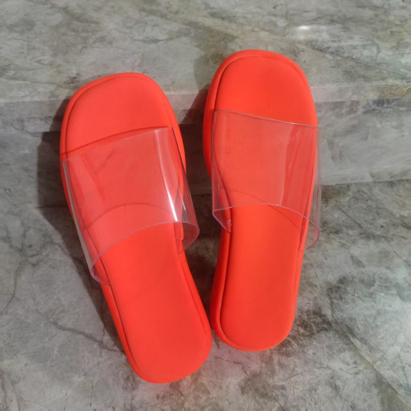 Ženske plažne papuče, s debelom sole, proziran PVC gornjim dijelom, kvadratni vrh, PU podstava, gumeni đon