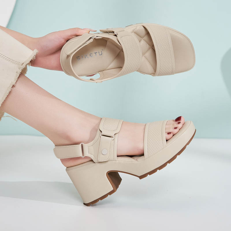 Skoto sandale s širokim remenima – PU gornji dio, TPR đon, Velcro zatvarač, 6–8 cm debeli štikla, zaobljeni vrh