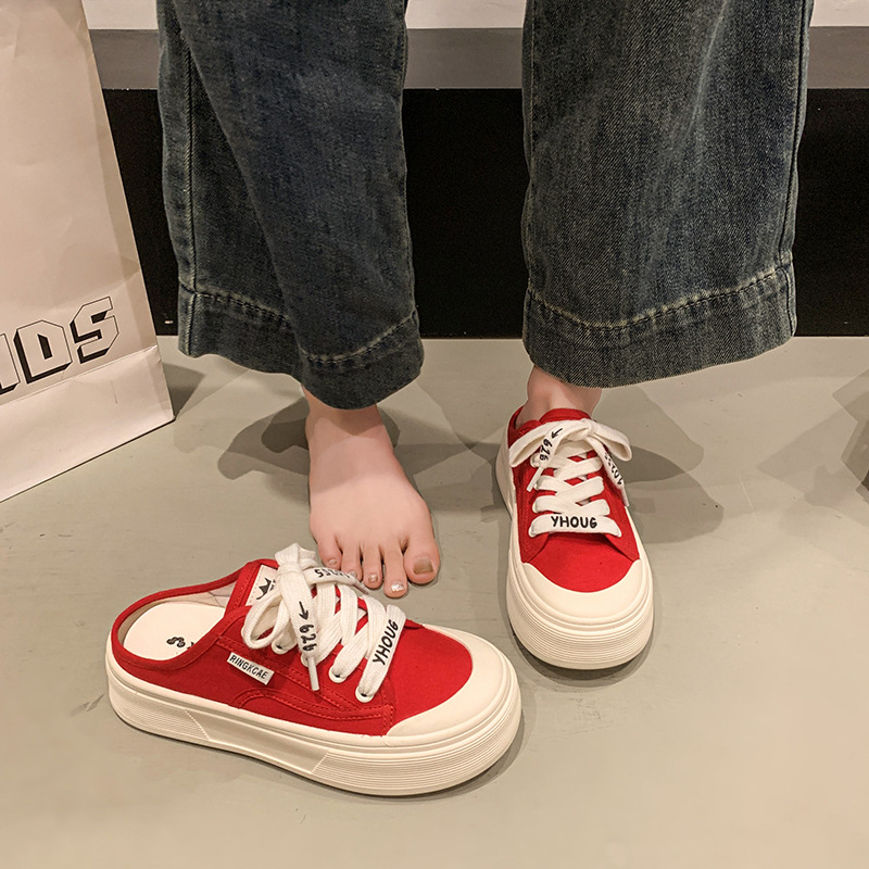 Ženske slip-on cipele s debelom potplatom; gornji materijal: Super Fiber; unutarnji materijal: Super Fiber; potplat: guma; oblik vrha: okrugli; stil: ležerno