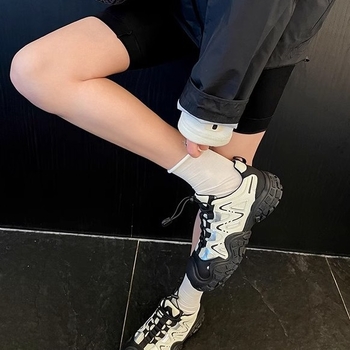 Sandale sport cu șiret frontal, talpă din cauciuc, vârf rotund, material superior și interior din fibră super, vară 2025