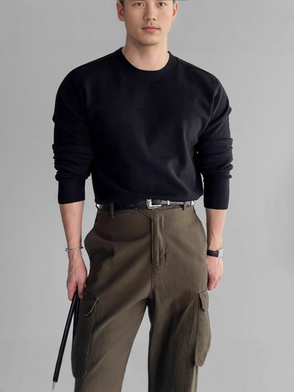 Slim-fit πλεκτός πουλόβερ με crewneck, μακριά μανίκια, αναπνέουσα πολυεστερική ανάμιξη, ριμπ κάτω μέρος