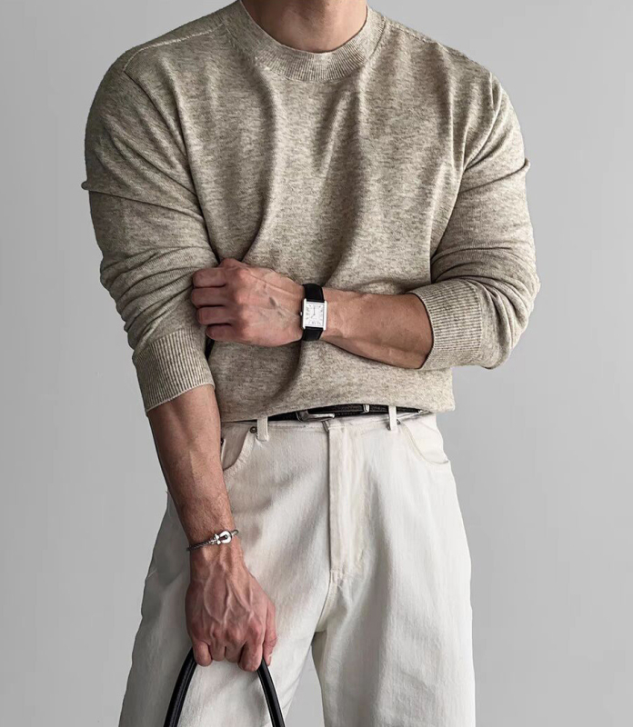 Slim-fit πλεκτός πουλόβερ με crewneck, μακριά μανίκια, αναπνέουσα πολυεστερική ανάμιξη, ριμπ κάτω μέρος