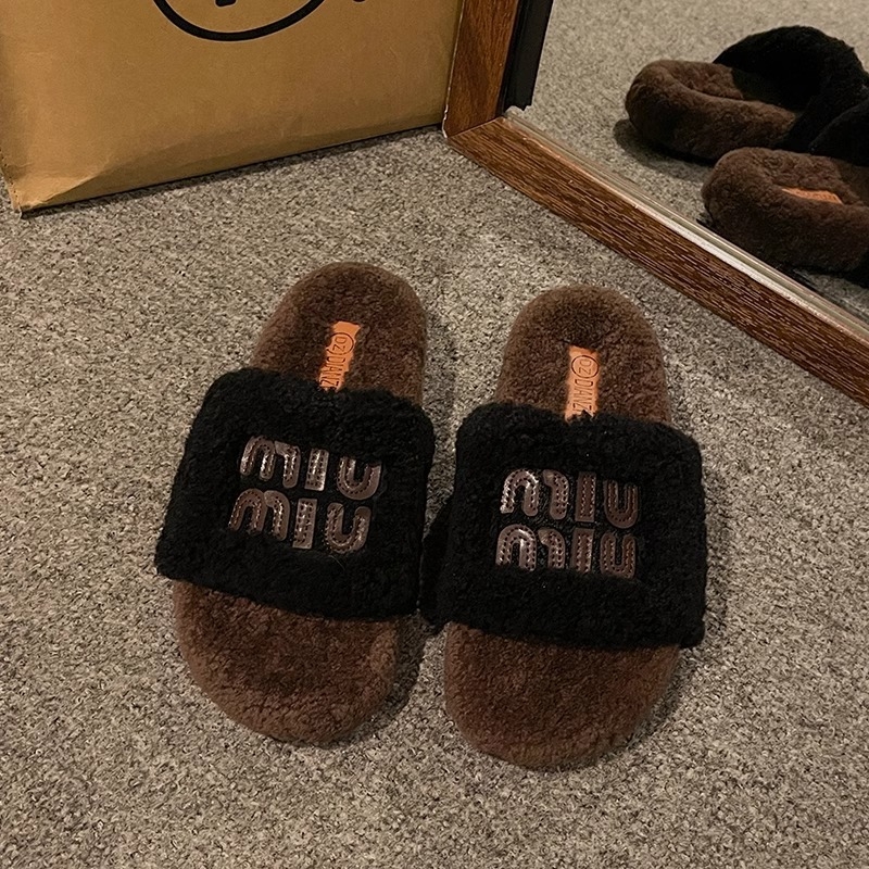 Papuče od ovčje vune s PU podstavom i gumom, okrugli vrh, casual stil — Xixia House, jesen 2024