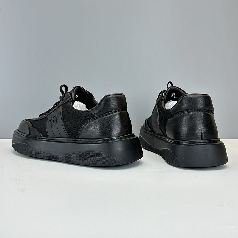 Muške Slip-On tenisice s debelim potplatom, gornji dio od prave kože i tkanine, prozračna mrežasta podstava, EVA pjena potplat, niski profil