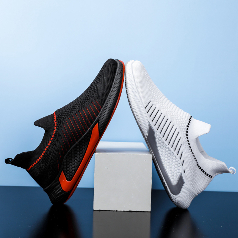 Muške Slip-On tenisice s prozračnim mrežastim gornjim dijelom, gumom potplatom, ravna peta