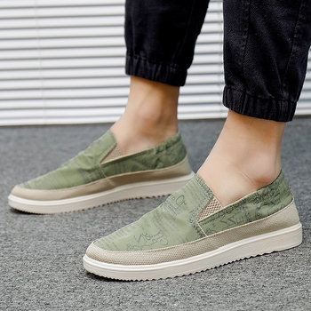 Muške prozračne ljetne slip-on tenisice od platna, okrugli nos, platnena gornja stranica, niski profil, gumena potplat