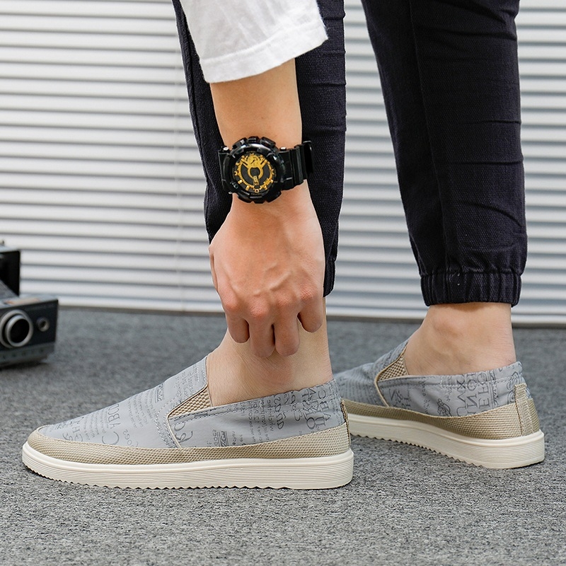 Muške prozračne ljetne slip-on tenisice od platna, okrugli nos, platnena gornja stranica, niski profil, gumena potplat