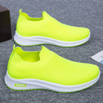 Muške prozračne slip-on tenisice lazy stila, gornji dio od mrežice, srednja visina 3–7 cm, PVC potplat injekcijom oblikovan, tekstilna uložak