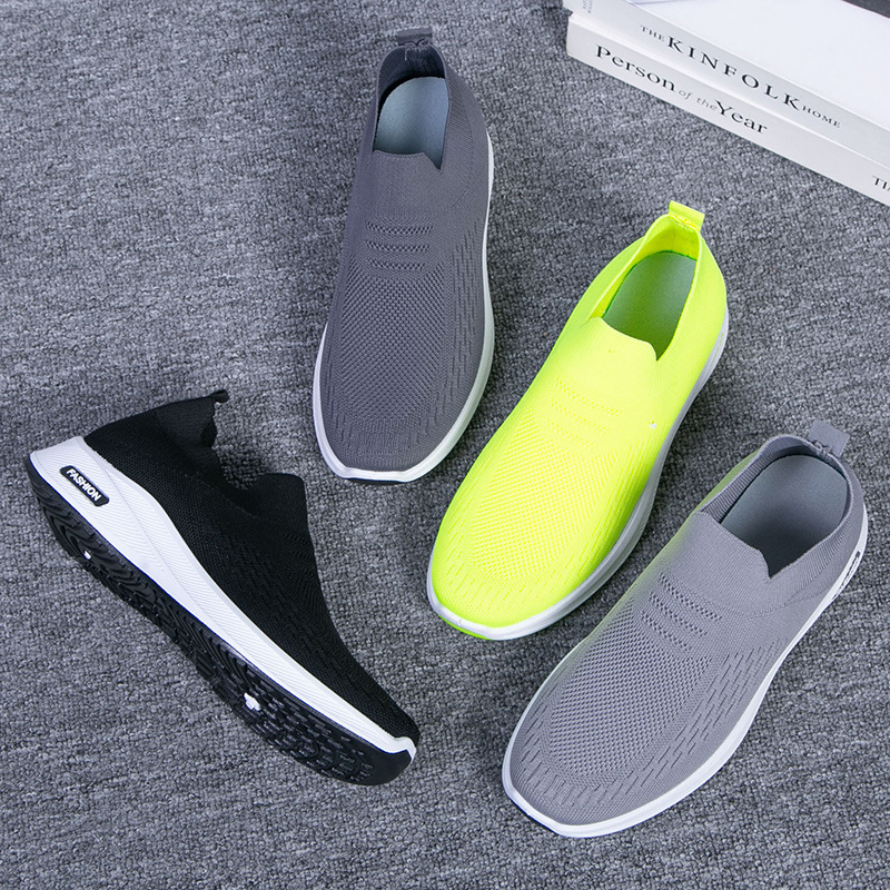 Muške prozračne slip-on tenisice lazy stila, gornji dio od mrežice, srednja visina 3–7 cm, PVC potplat injekcijom oblikovan, tekstilna uložak
